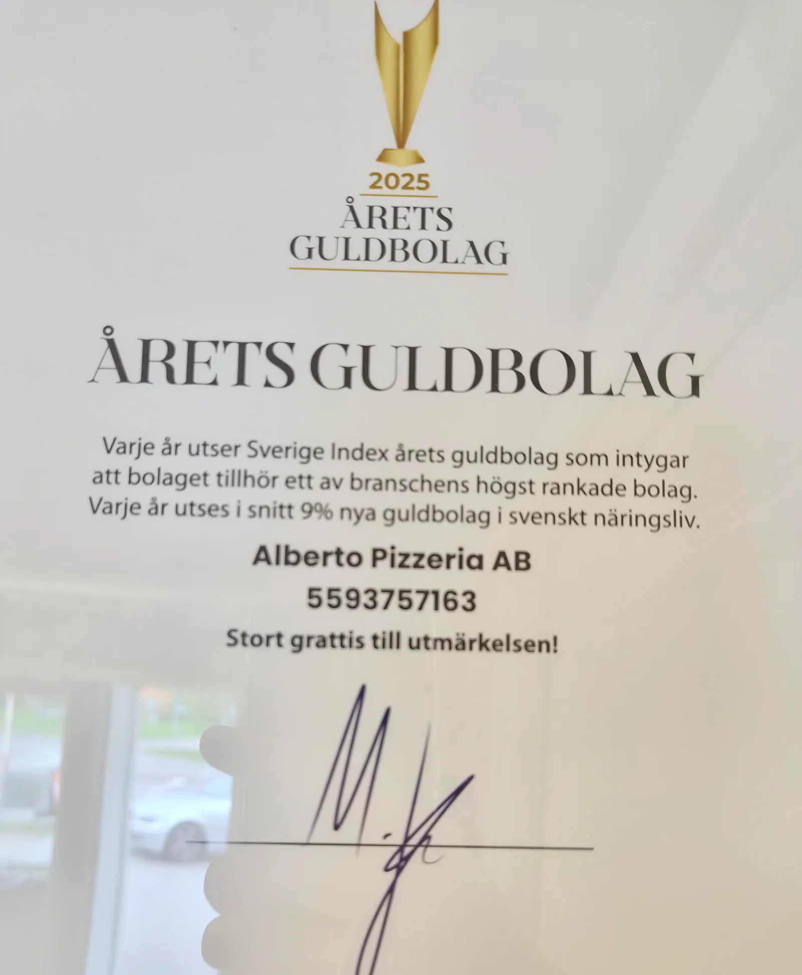 Diplomet Årets Guldbolag 2025 från Sverige Index till Alberto Pizzeria AB